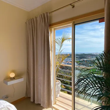 Encosta Ocean View Apartment